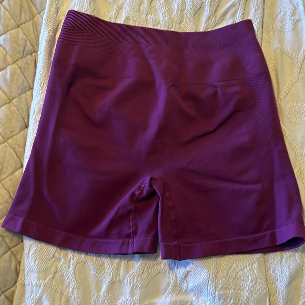 Aurola scrunch butt workout shorts